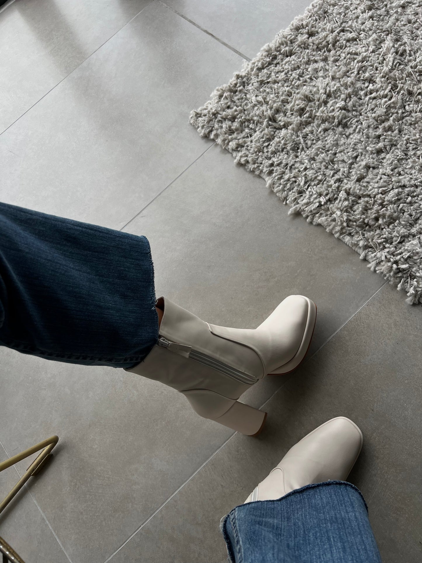 Collins Boots Cream latte
