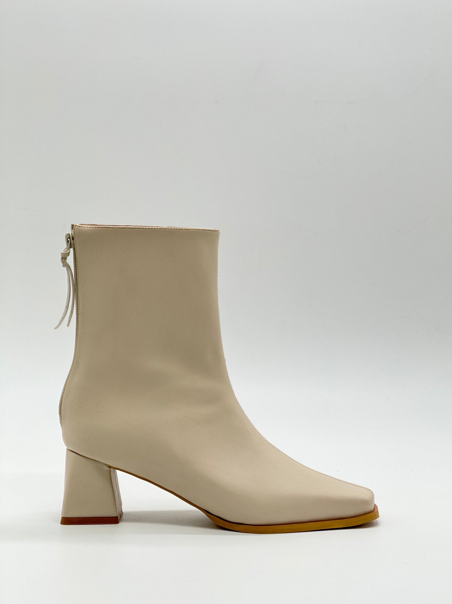 Sand Boots Cream