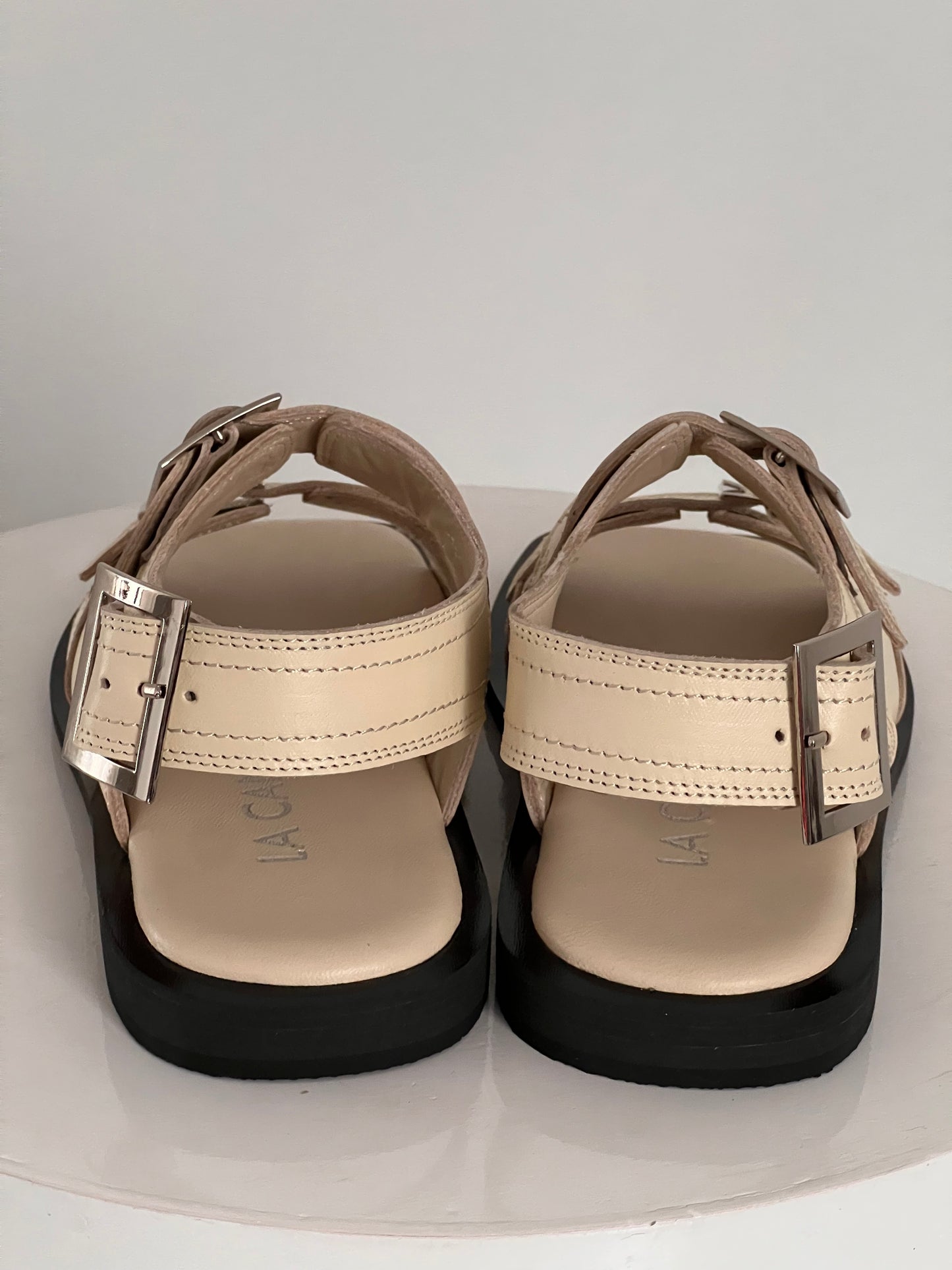 Ernest Sandals Off white