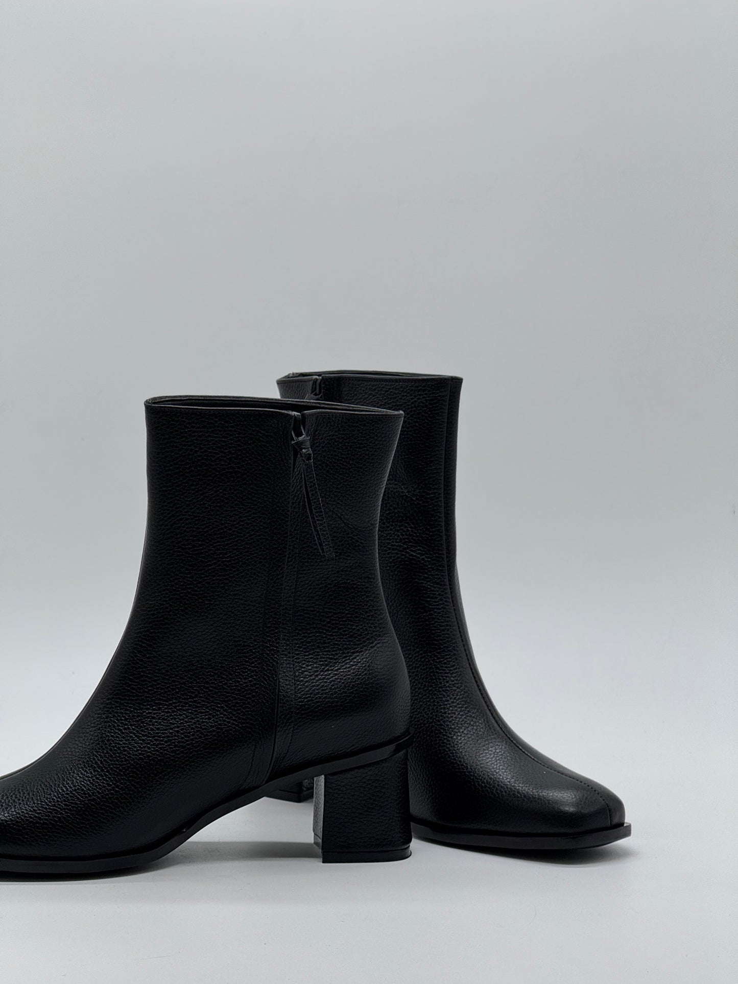 Mini Franck Black leather