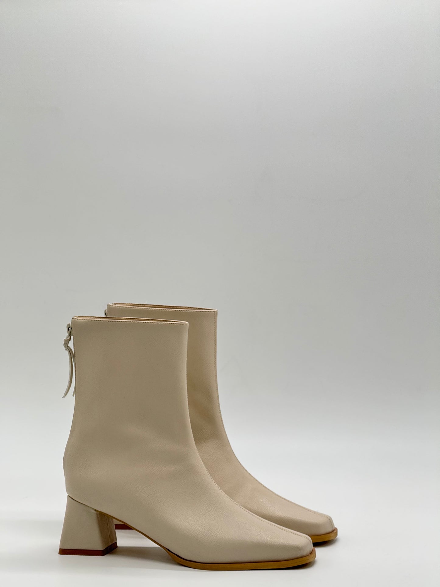 Sand Boots Cream