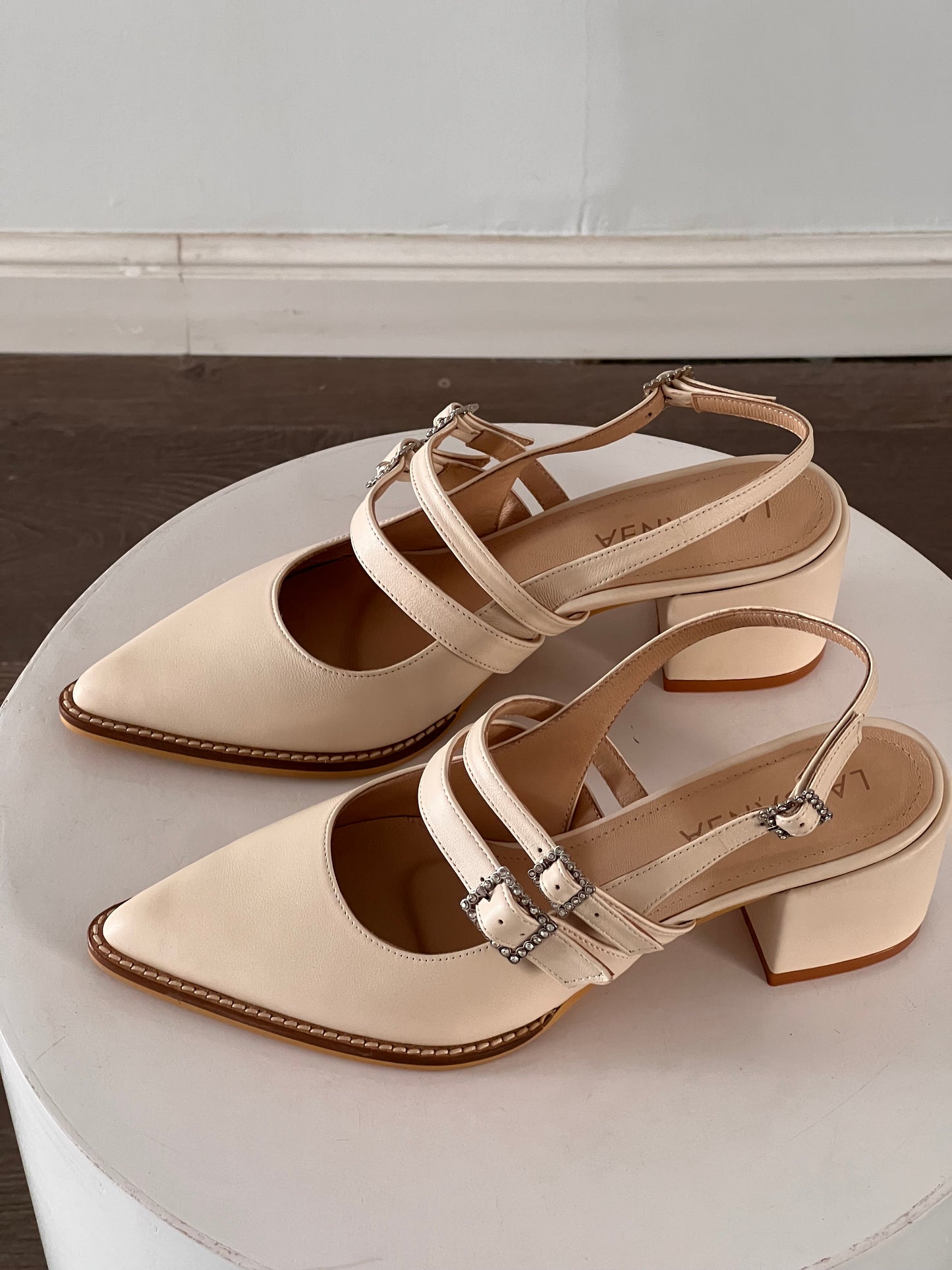 Denise Heels Off white