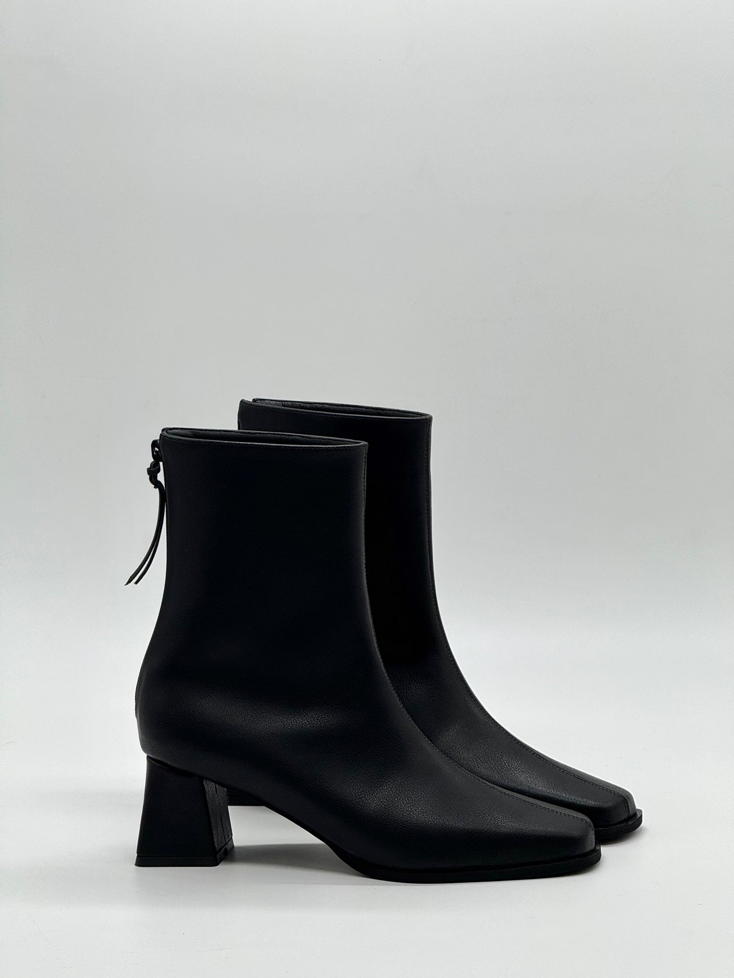 Sand Boots Black