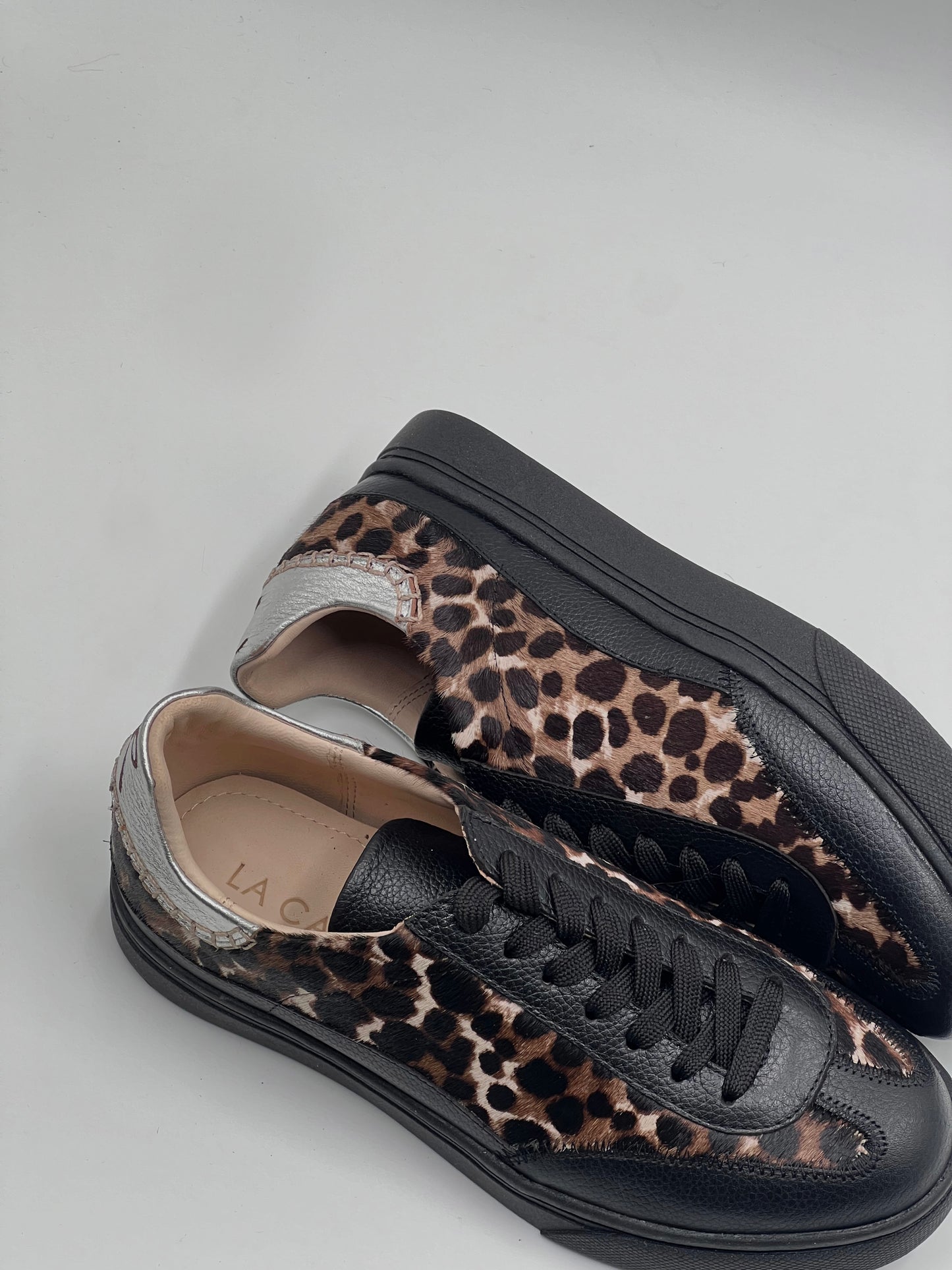 Zapatilla Woolf Total Black