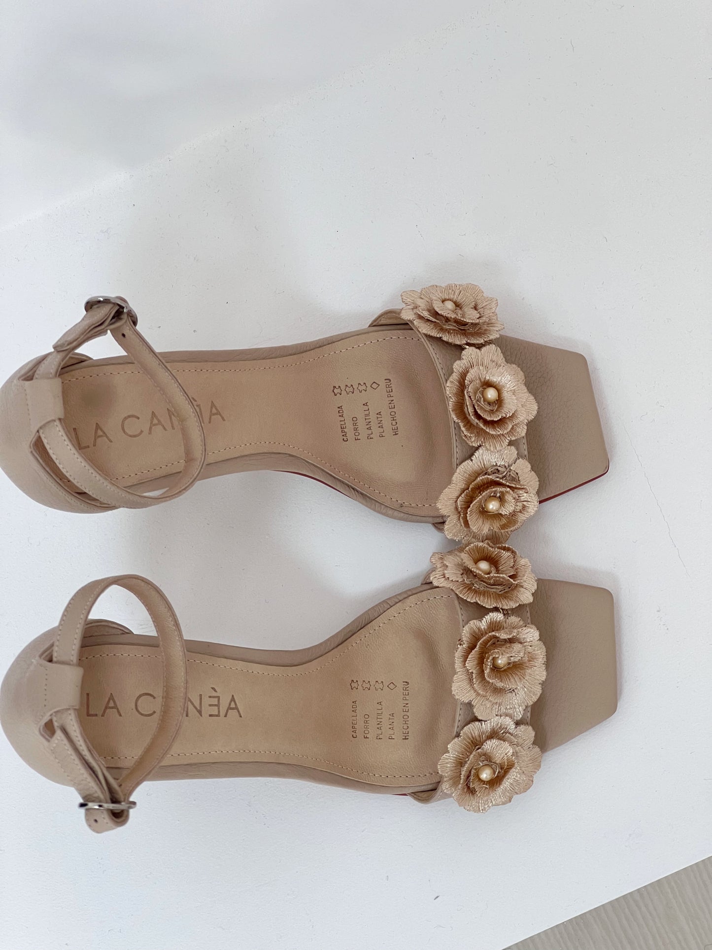 Jeanne Sandals Beige