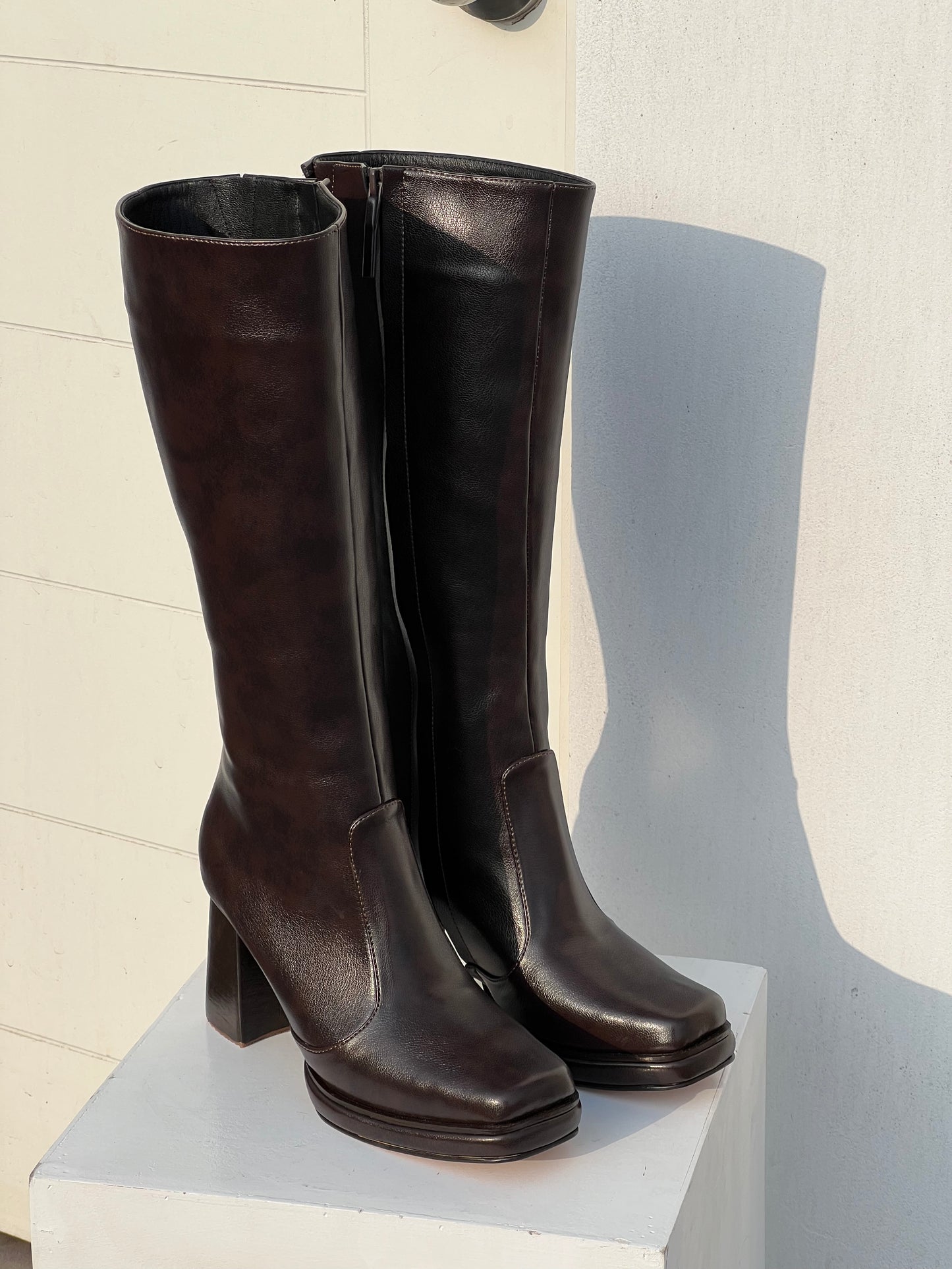 Jonak Boots Chocolate