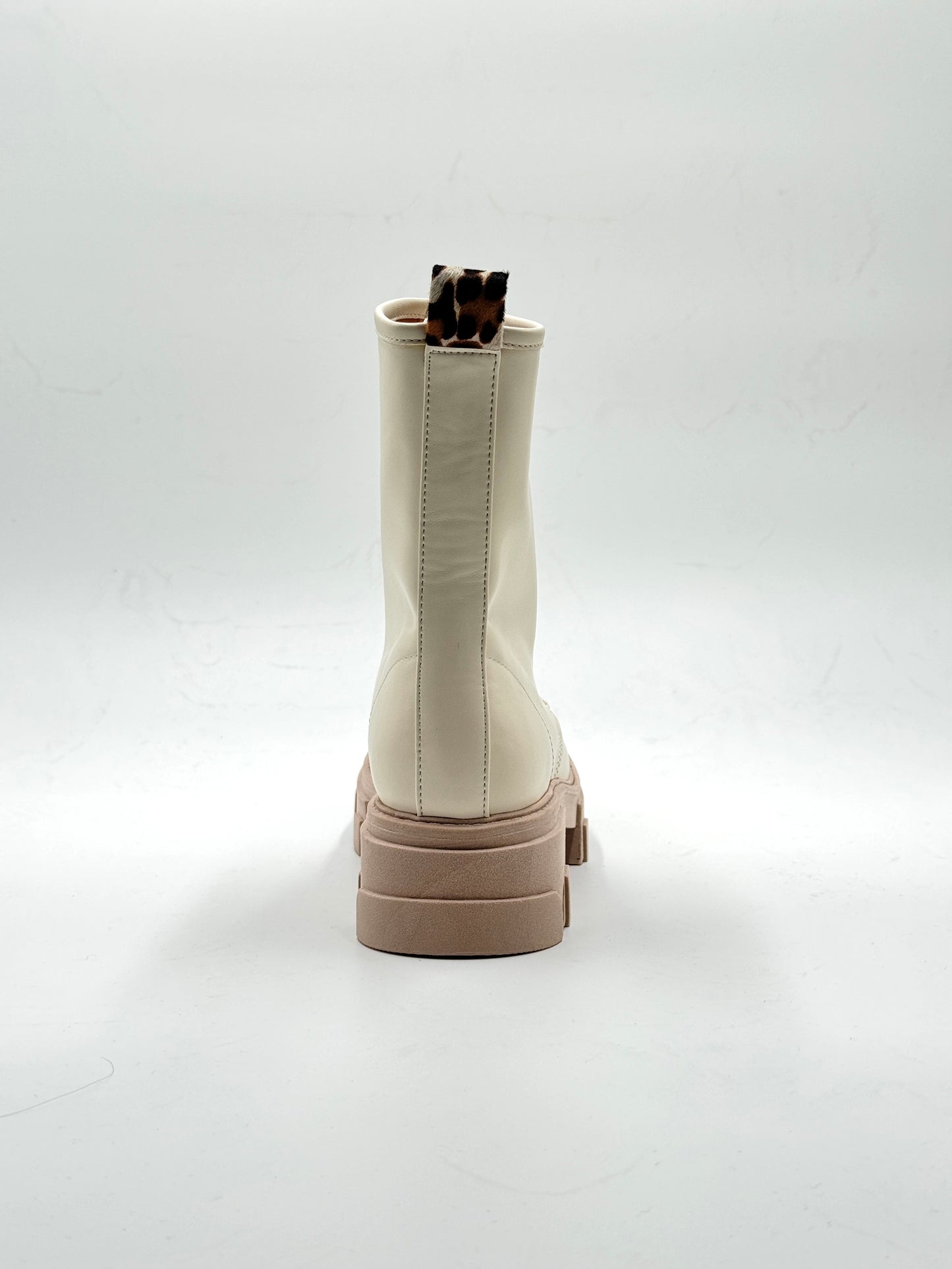 Colby Boots Cream