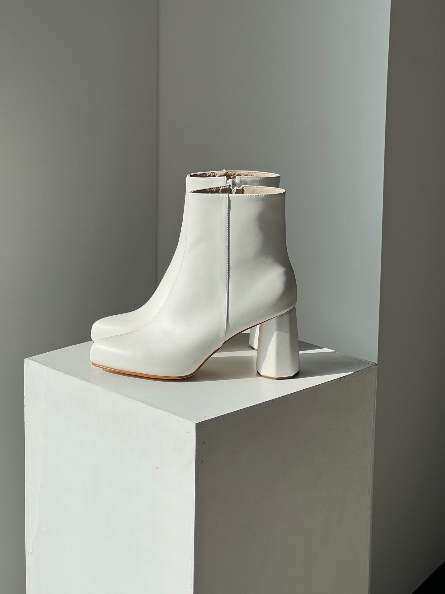Klein Off white