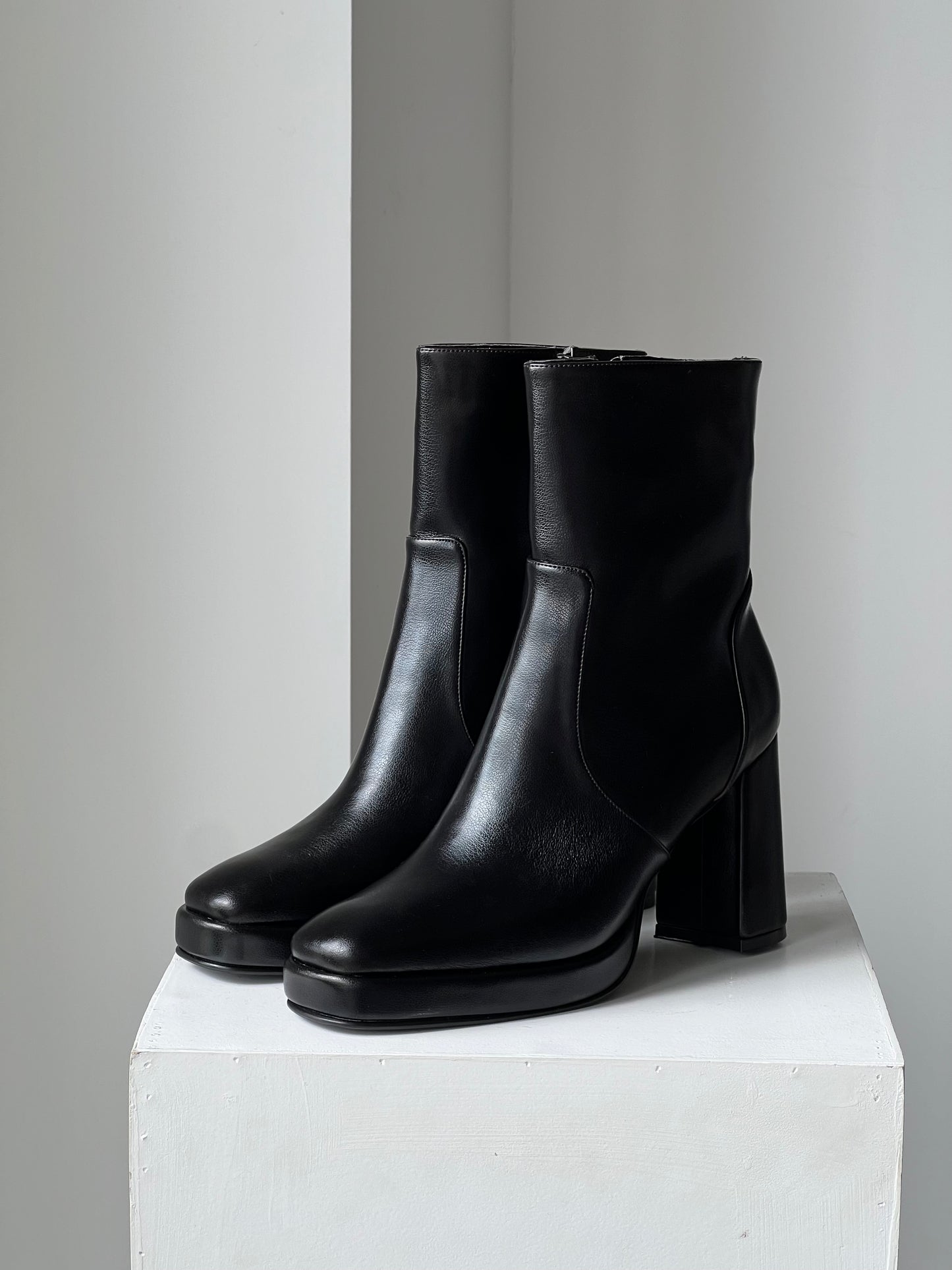 Collins Boots Black