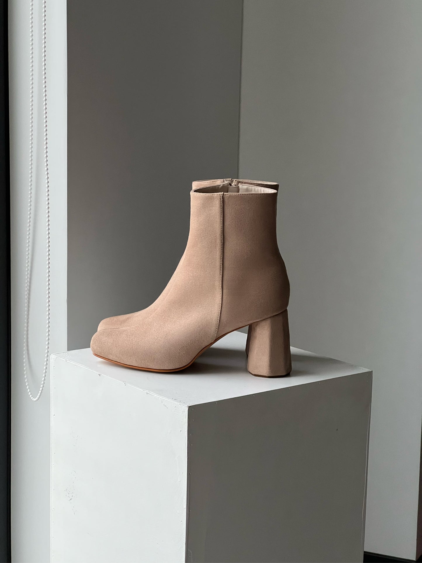 Klein Beige