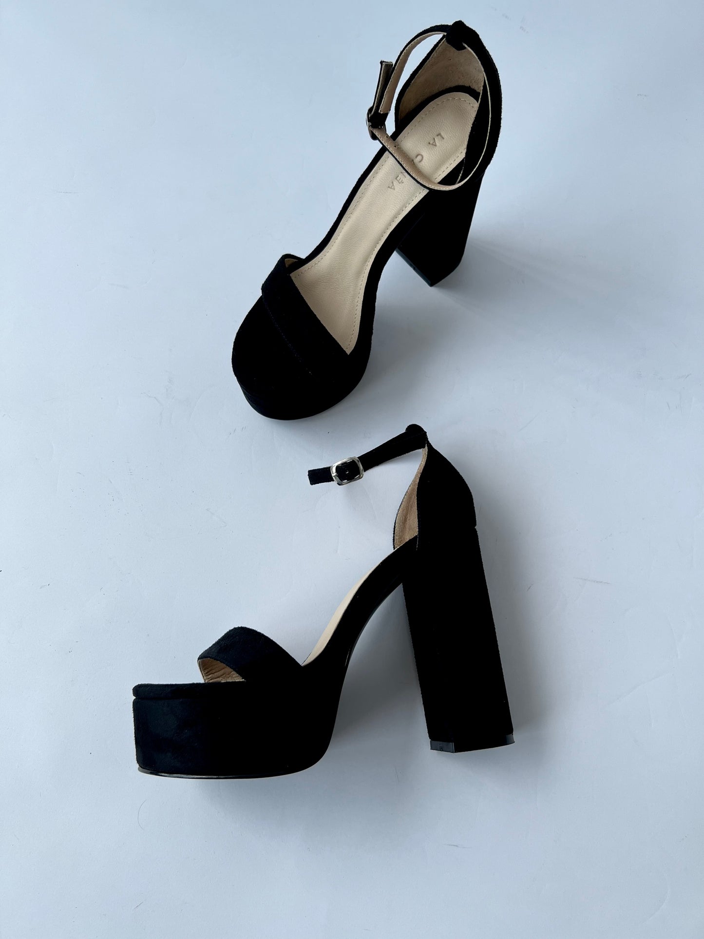 Elai Black