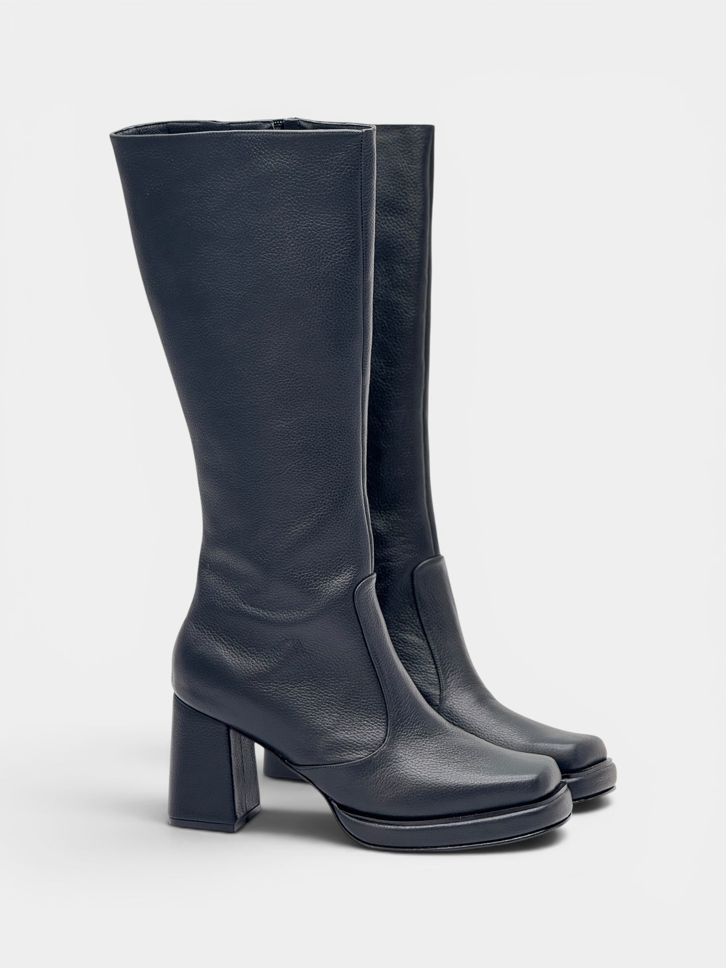 Jonak Total Black Leather