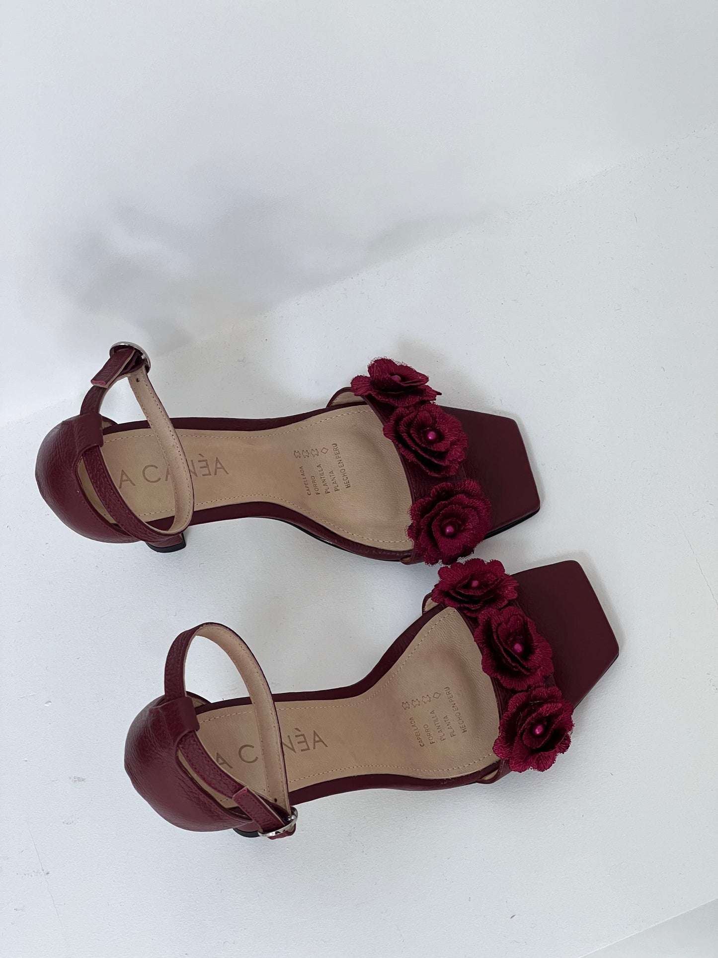 Jeanne Sandals Cherry