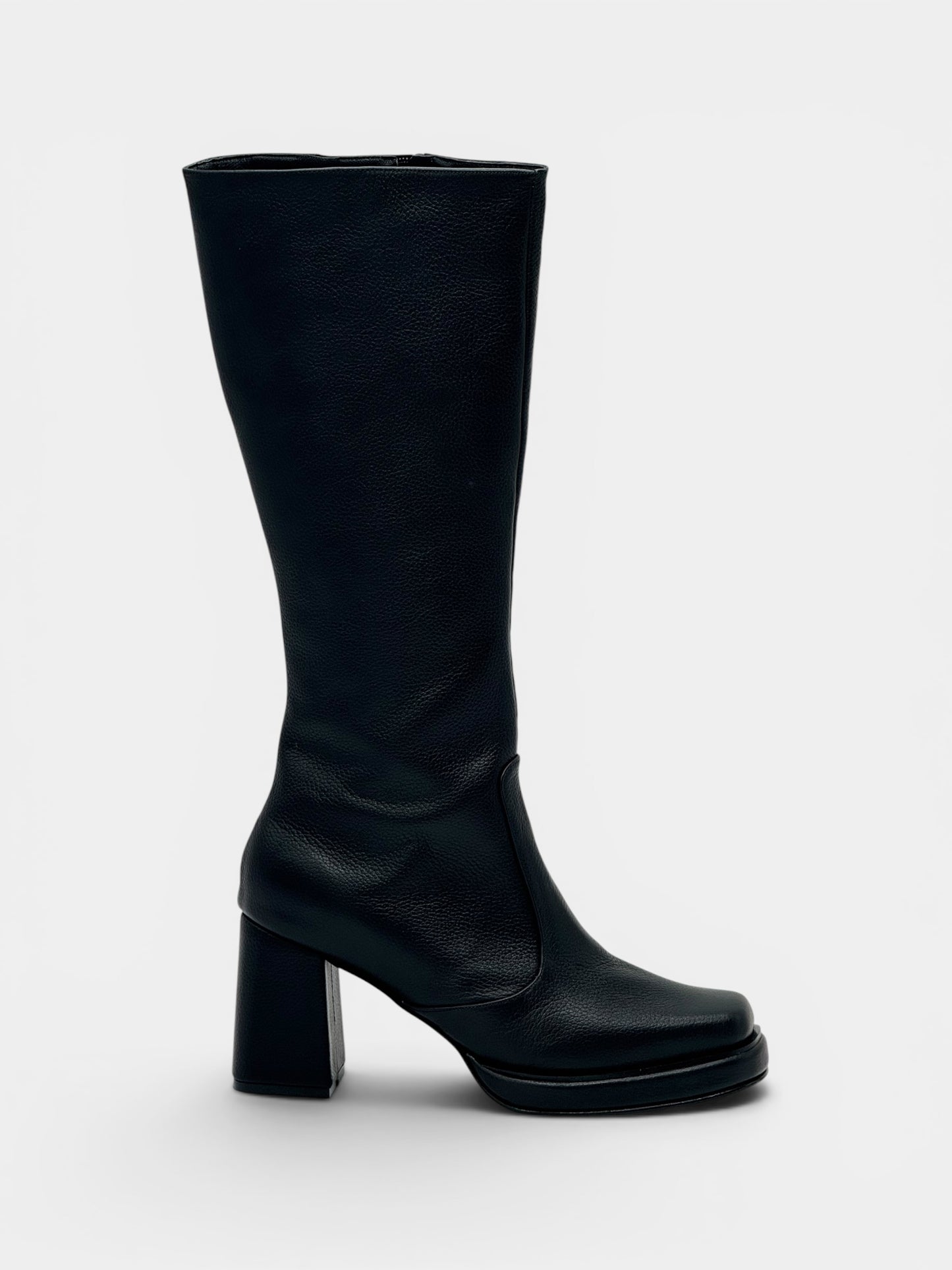 Jonak Total Black Leather