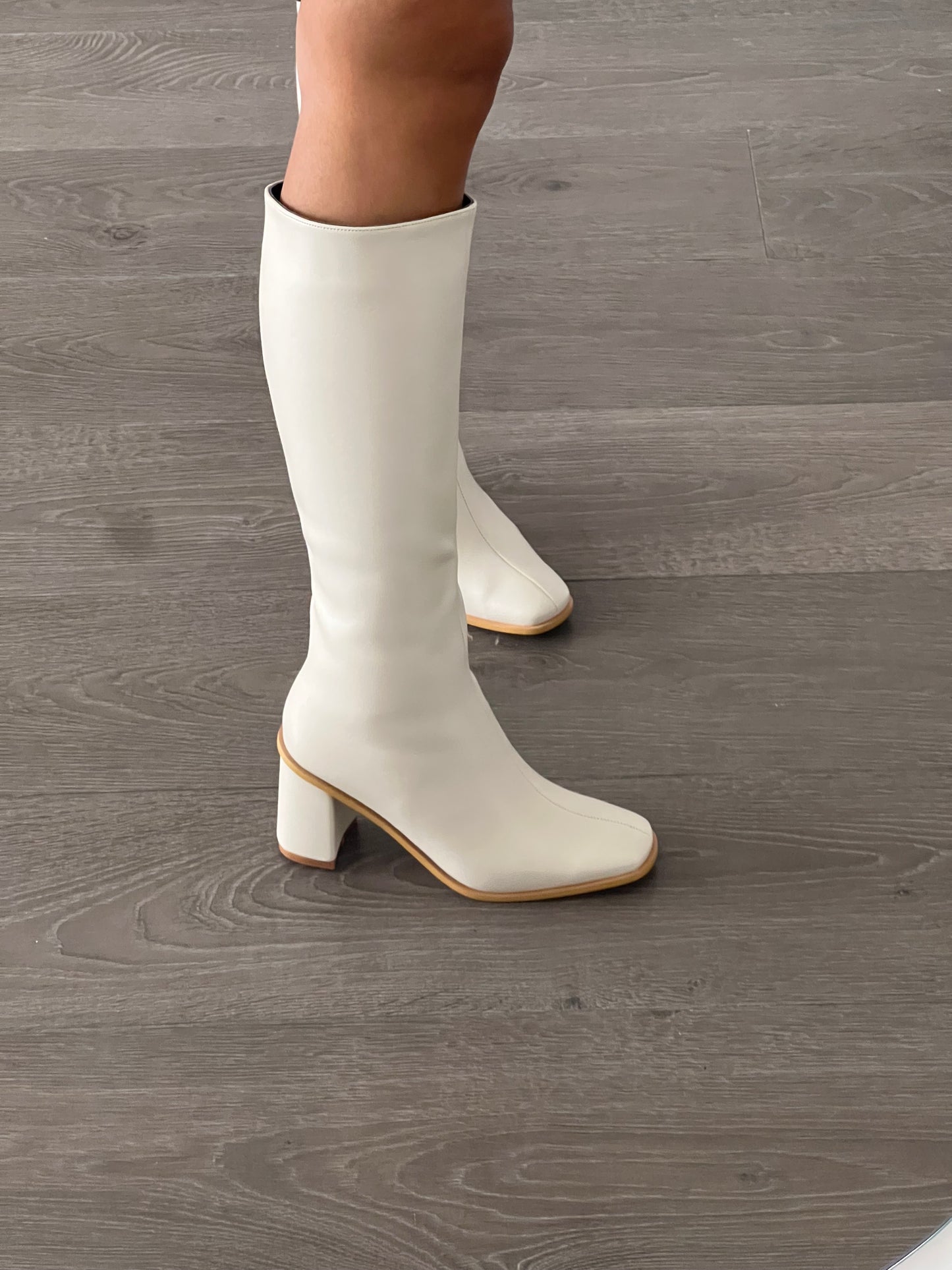 Clarck Boots Cream