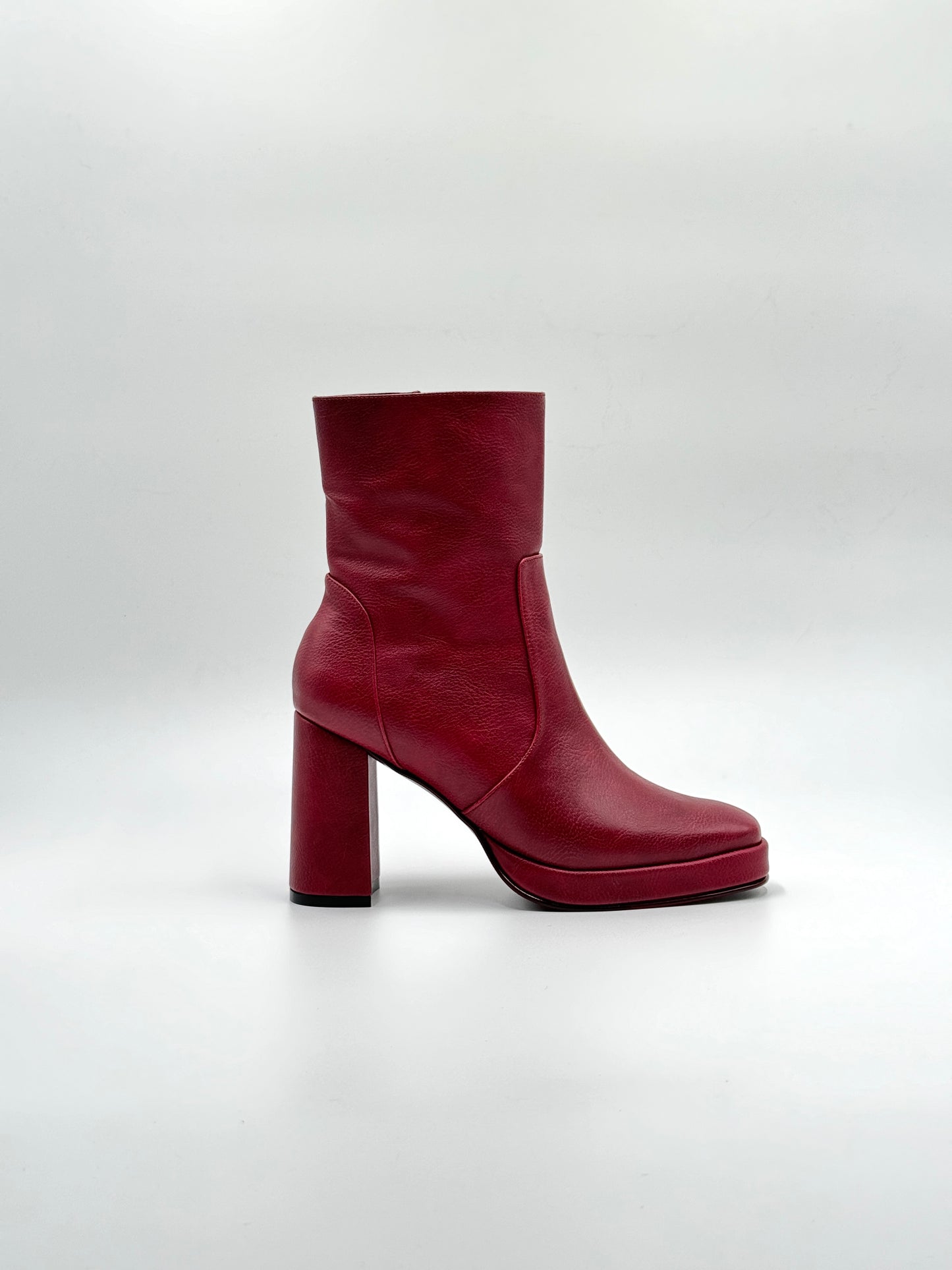 Collins Boots Cherry